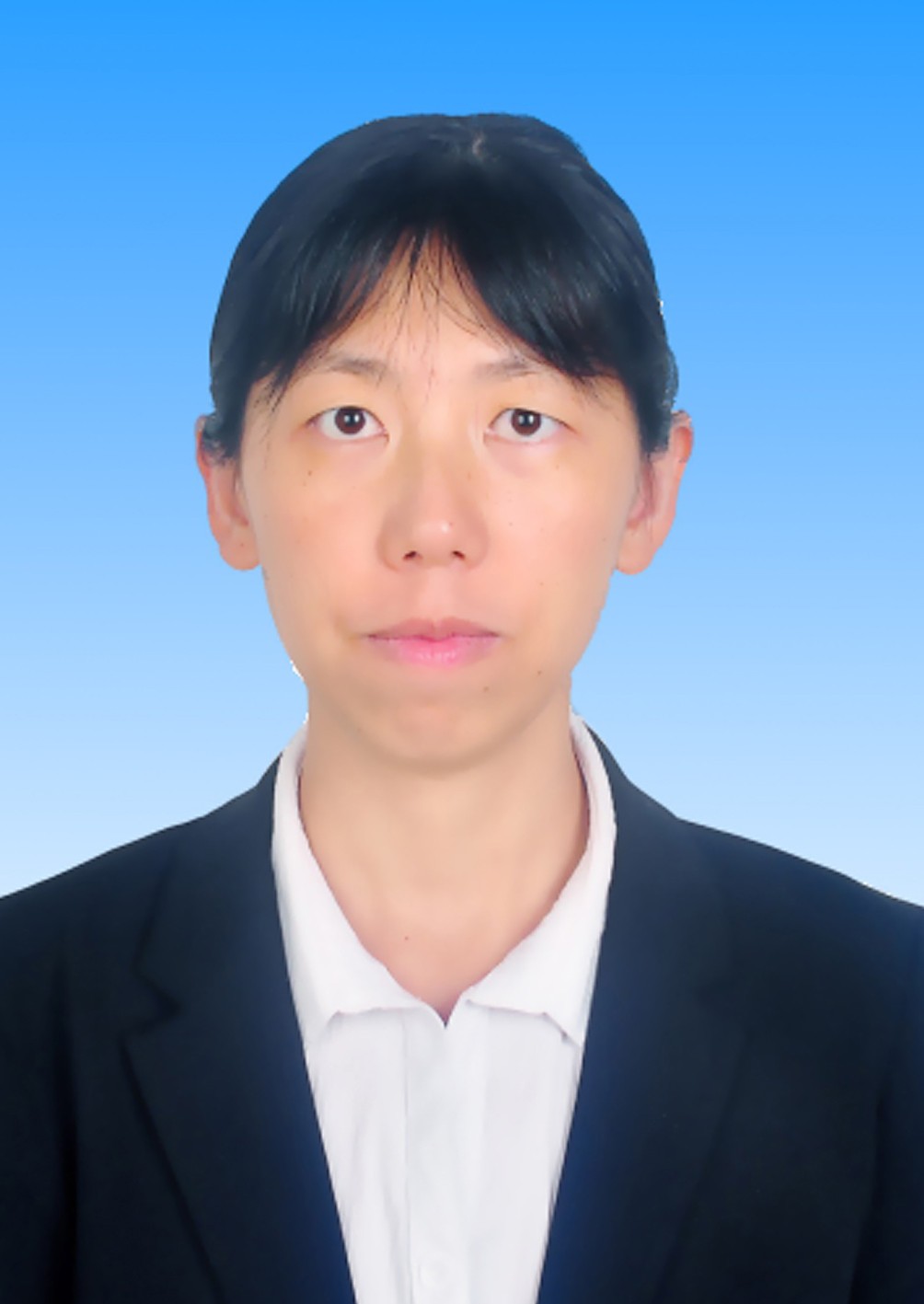 粱璐璐.jpg