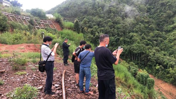 临翔区加强地质灾害监测预警 保障群众生命财产安全照片1