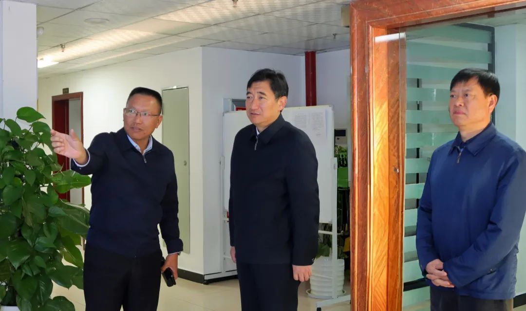 杜建辉在临沧市城市建设投资集团有限公司调研时强调：深化改革攻坚 加快推动国企高质量发展