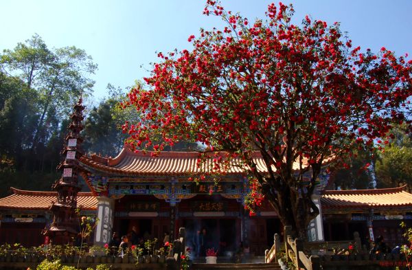 2、石洞寺