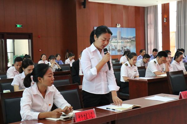 5.市住房公积金孟定管理部青年代表交流发言_副本