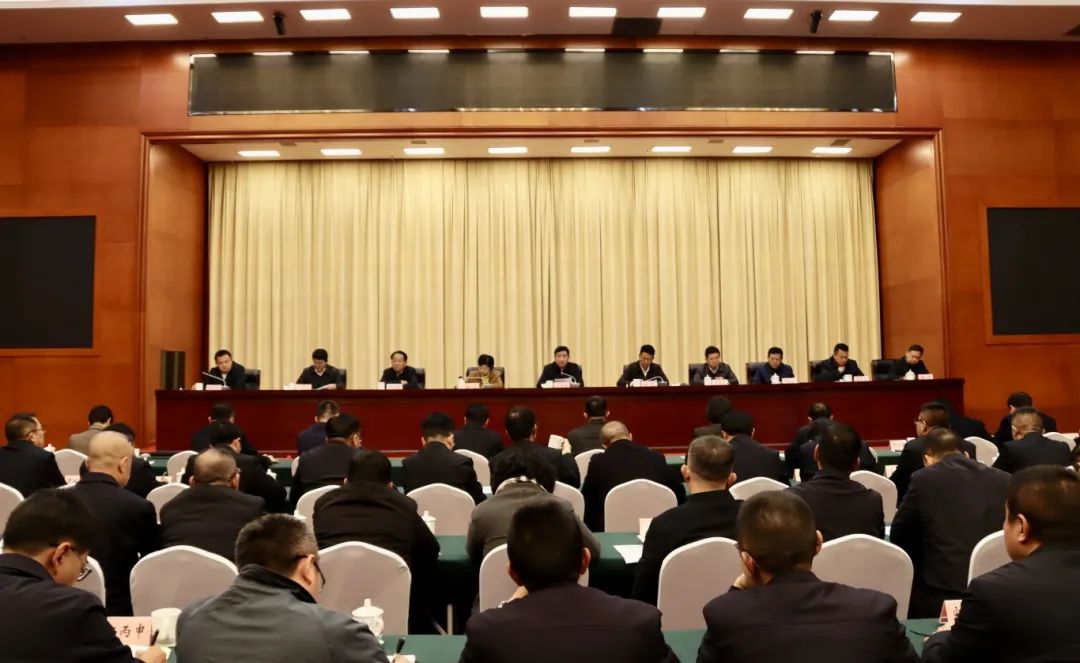 杜建辉在临沧市领导干部警示教育大会强调驰而不息推动全面从严治党以过硬纪律作风保障临沧高质量发展