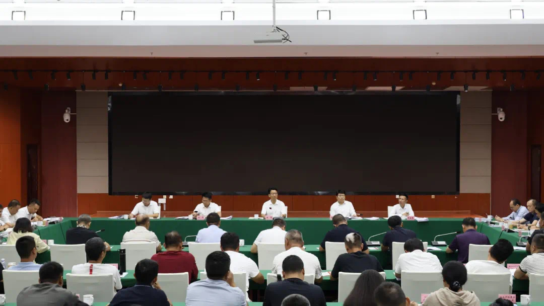 徐贤在全市进出口贸易暨外贸企业座谈会上强调  政企同题共答同向发力   奋力推动全市外贸高质量发展