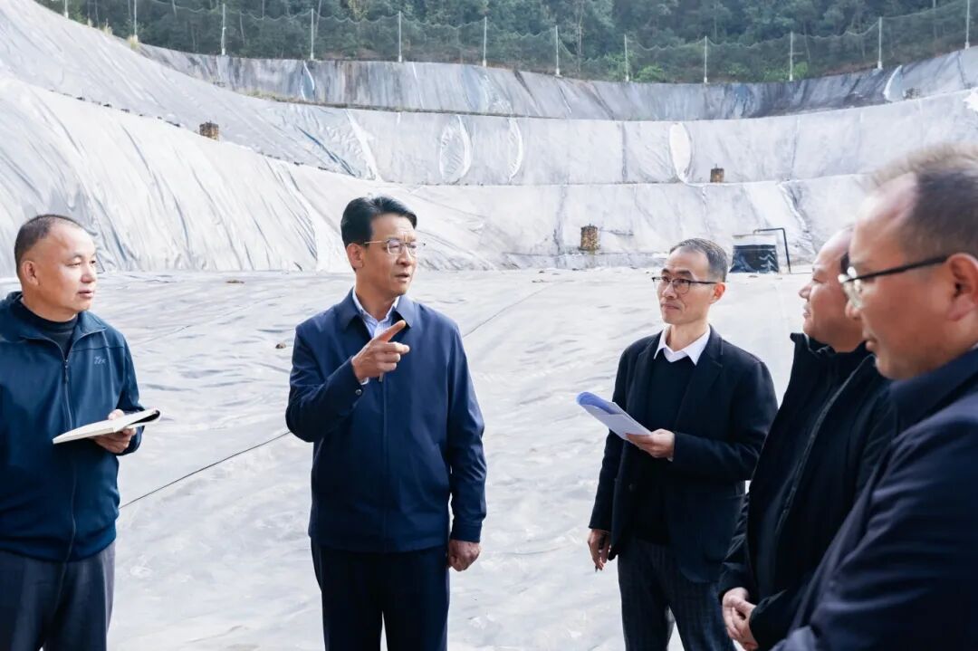 徐贤在临翔区调研时强调 牢固树立和践行正确政绩观 全力筑牢生态安全屏障