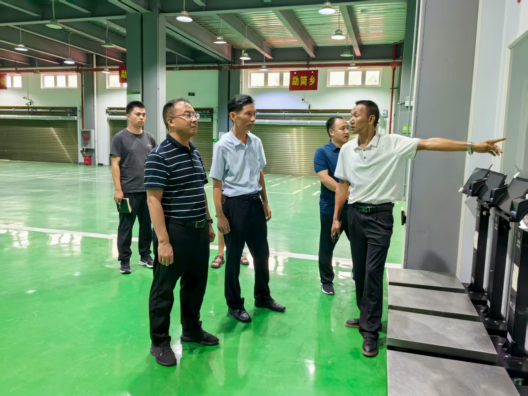 调研耿马源盈供销集团.jpg